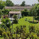 Le Clos Reaud 4*