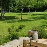 Le Clos Reaud Bed & Breakfast