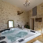 Le Clos Reaud 4*