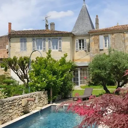 Le Clos Reaud 4* Blaye