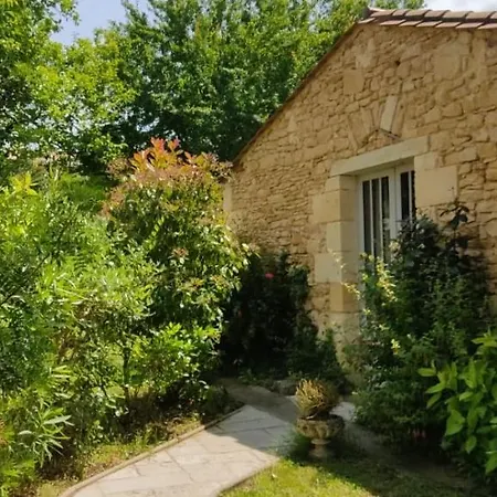 Le Clos Reaud Bed & Breakfast