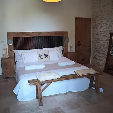 Le Clos Reaud Bed & Breakfast