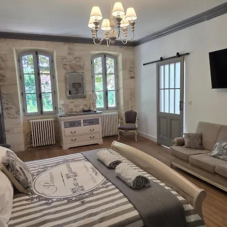 Le Clos Reaud Bed & Breakfast Blaye