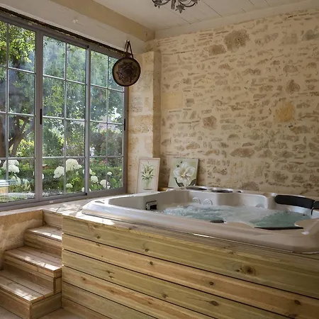 Le Clos Reaud 4*