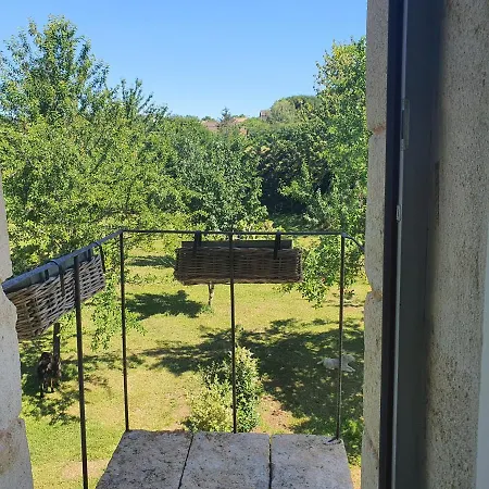 Le Clos Reaud Bed & Breakfast Blaye