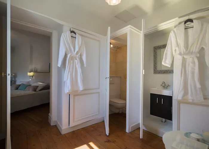 Nocleg ze śniadaniem Le Clos Reaud 4*