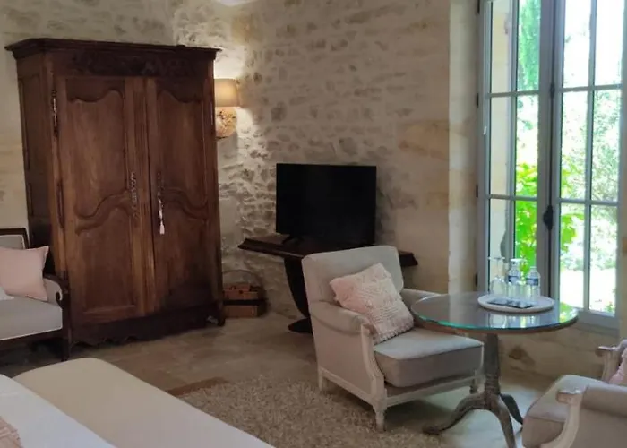 Le Clos Réaud Bed and breakfast 4*