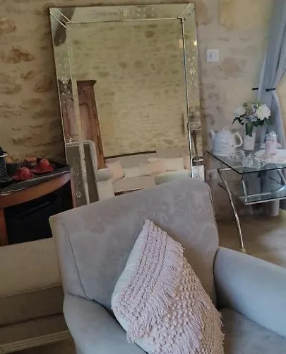 Nocleg ze śniadaniem Le Clos Reaud 4*