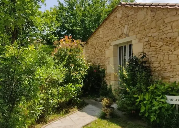 Le Clos Reaud Nocleg ze śniadaniem